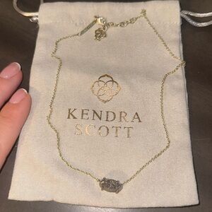 Kendra scott necklace